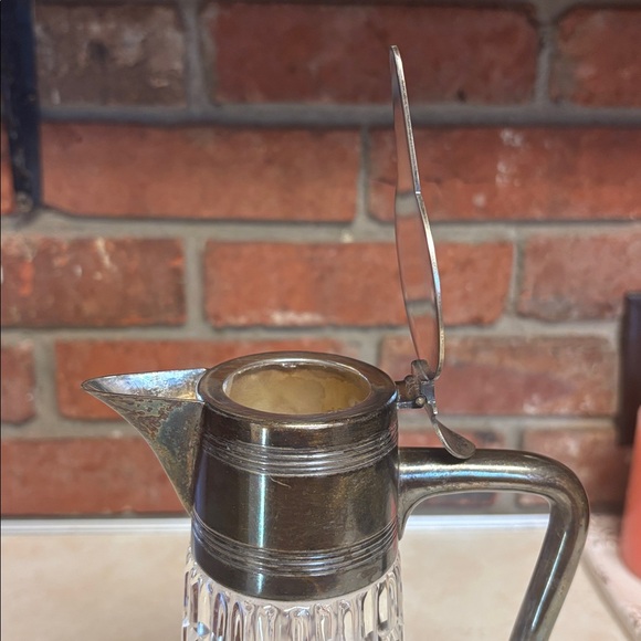 Vintage Cut Glass Claret Wine Decanter Silver-Plated Hinged Lid And Spout - Picture 5 of 11